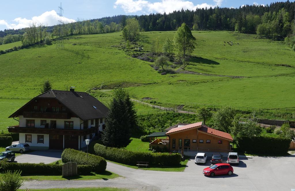 Hubertushof Hotell Trattenbach  Exteriör bild